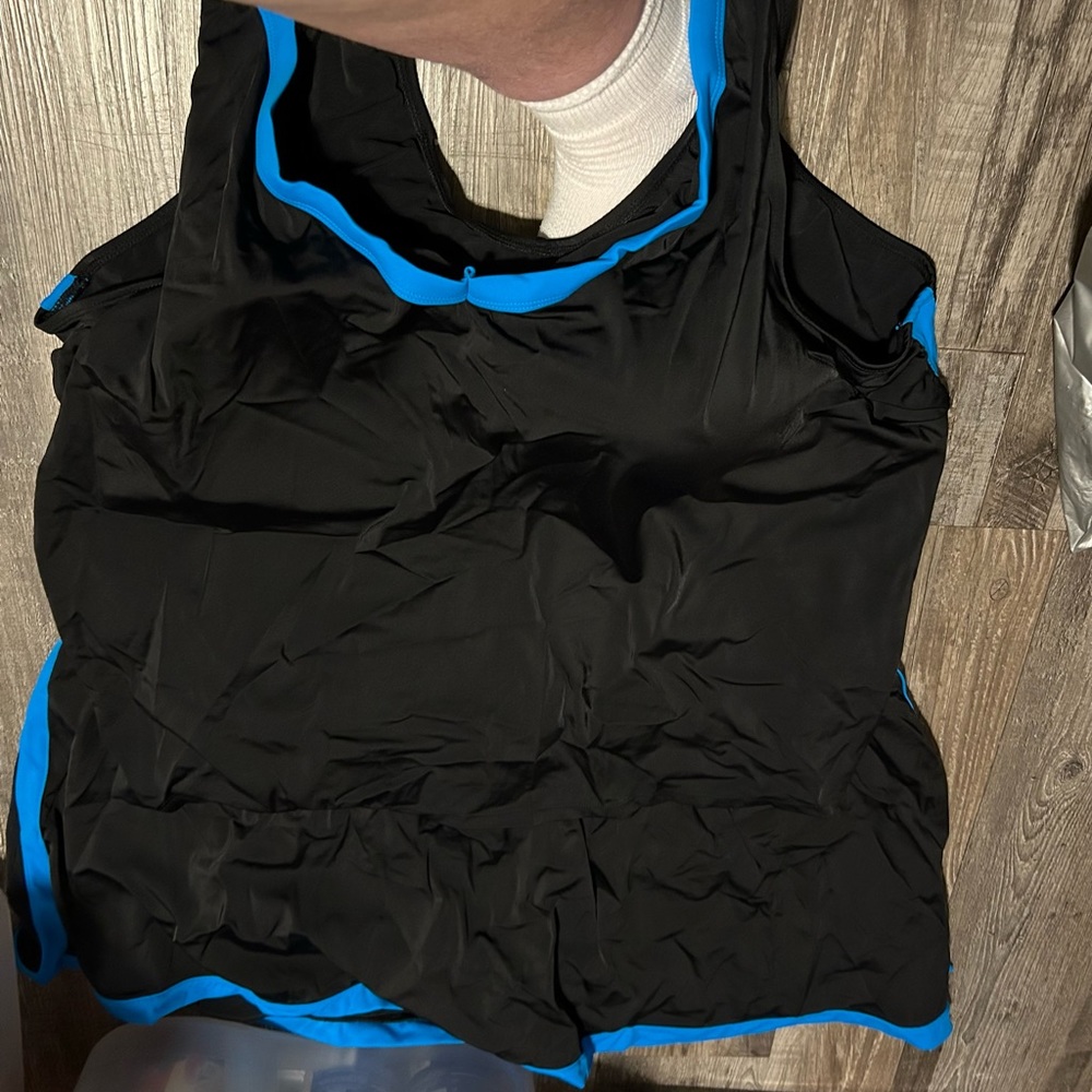 32W swimsuit, top and bottom